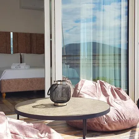 Asi Rooftop 4* Sarande