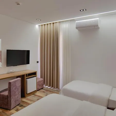 Asi Rooftop Hotel 4*