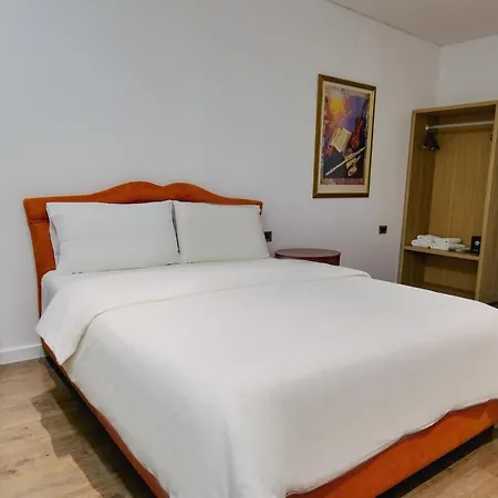 Hotel Asi Rooftop 4*