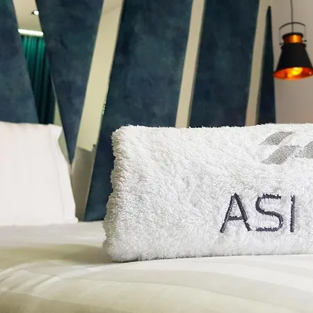 Asi Rooftop 4* Sarandë