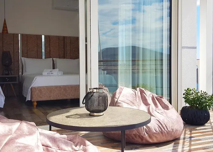 Asi Rooftop 4* Sarande